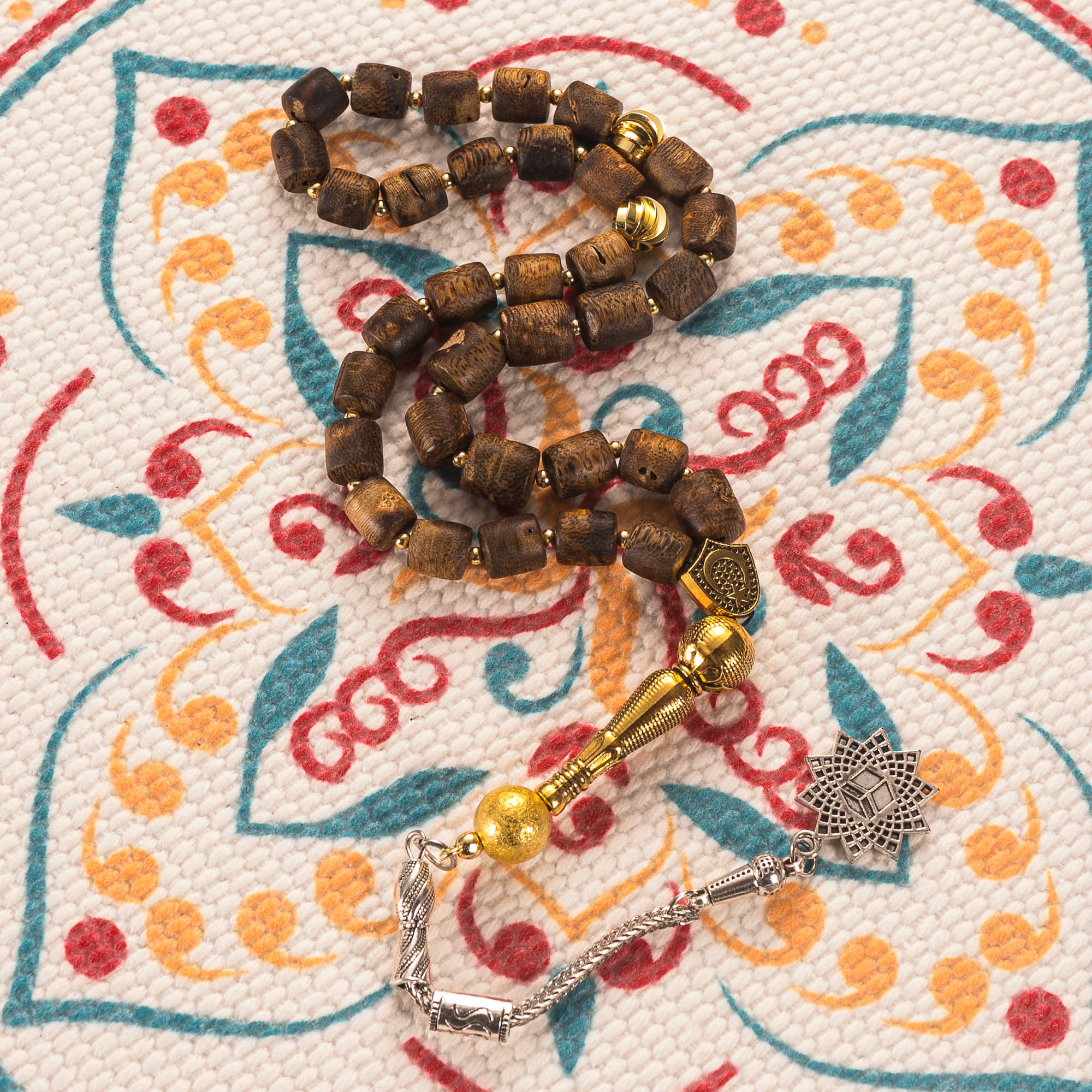 سبحة عود تفصيل 3