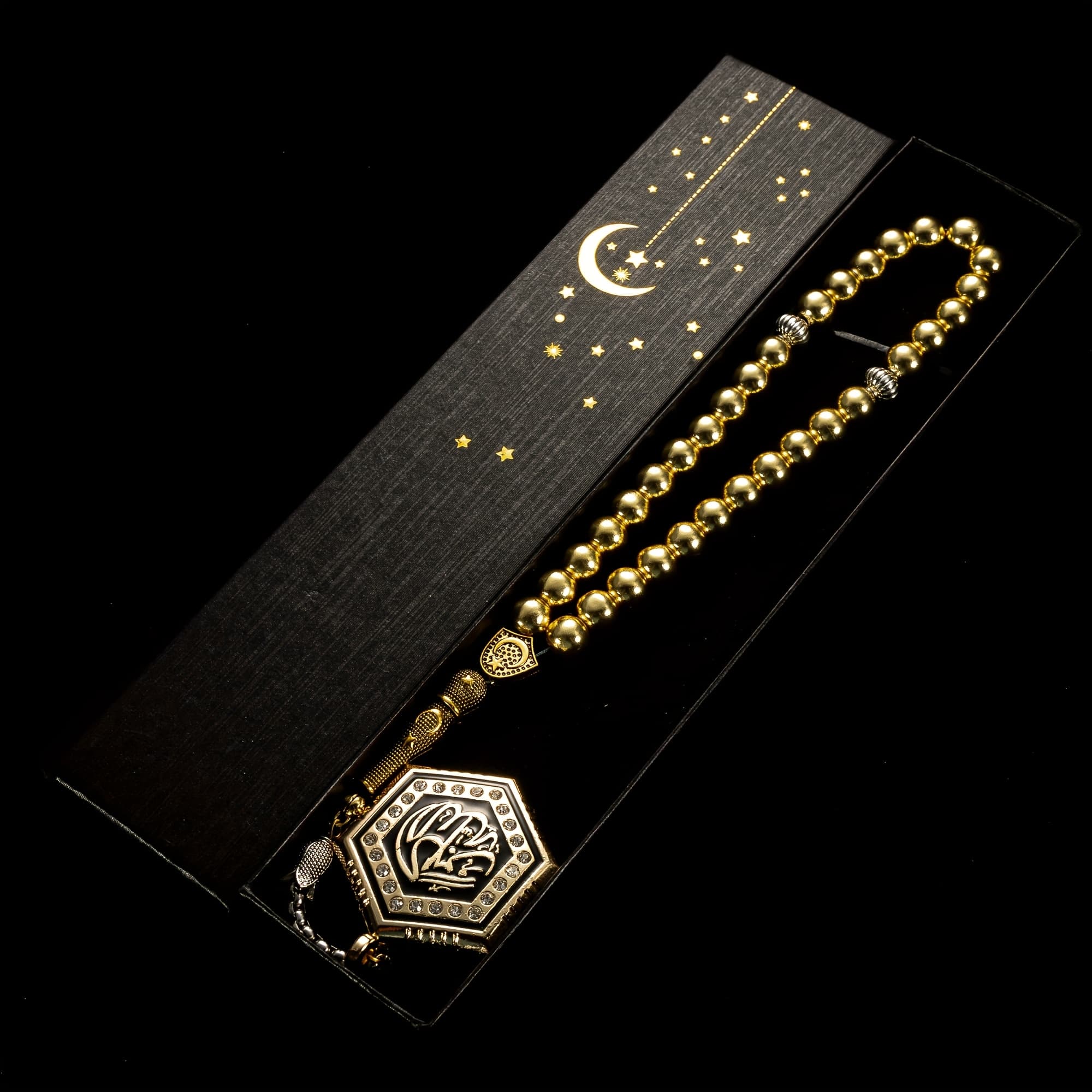 سبحة هيماتيت ذهبية بمدالية تفصيل 2