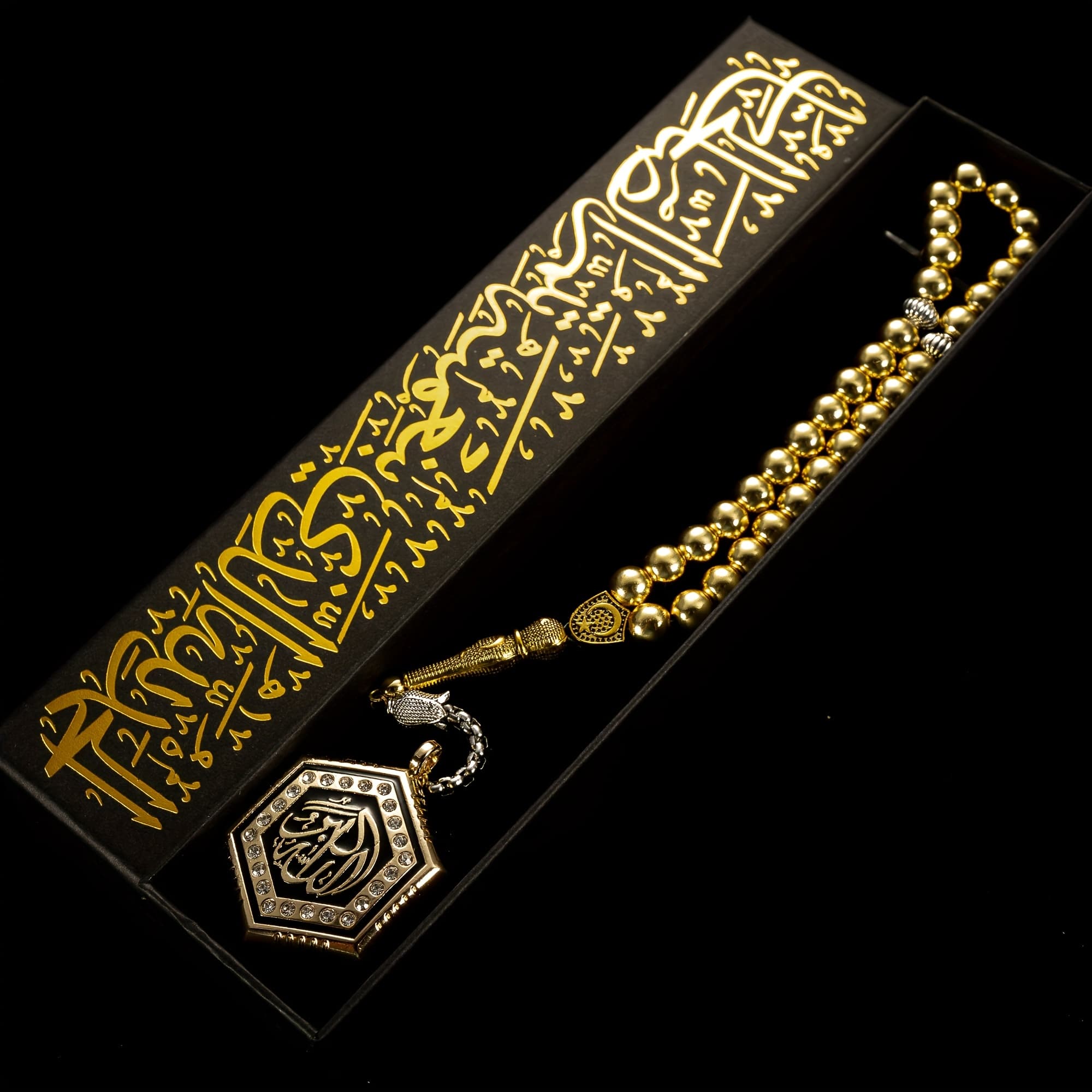 سبحة هيماتيت ذهبية بمدالية تفصيل 3